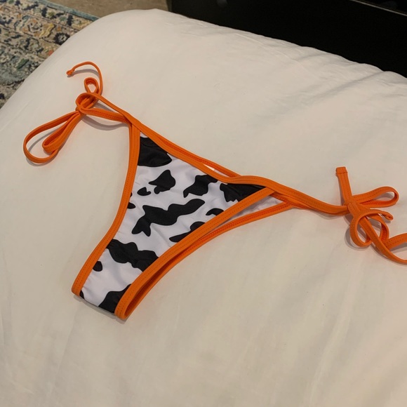 SHEIN Cow Print Bikini Bottom 🐮 - Picture 3 of 4